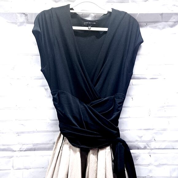 Jones New York Black Tan Wrap Top Pleated skirt Dress 10 - Picture 3 of 8